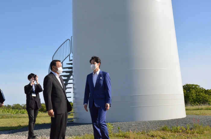 なおみちカフェ 町営風力発電所視察